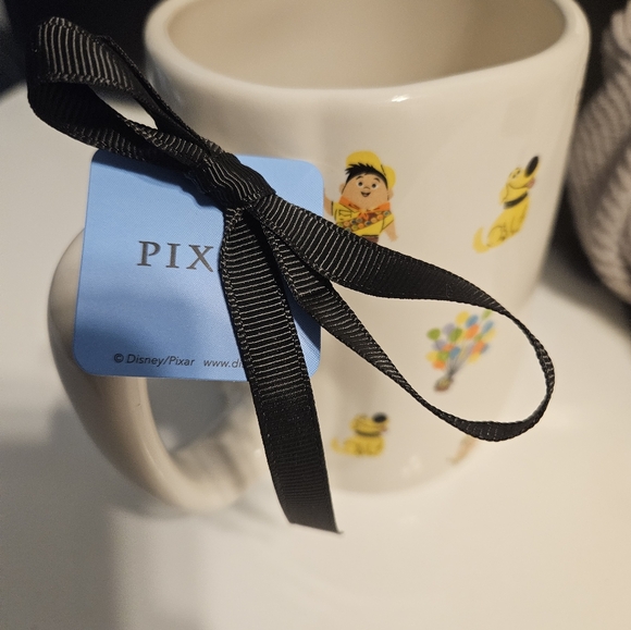 PIXAR "UP" Mug - Picture 3 of 4